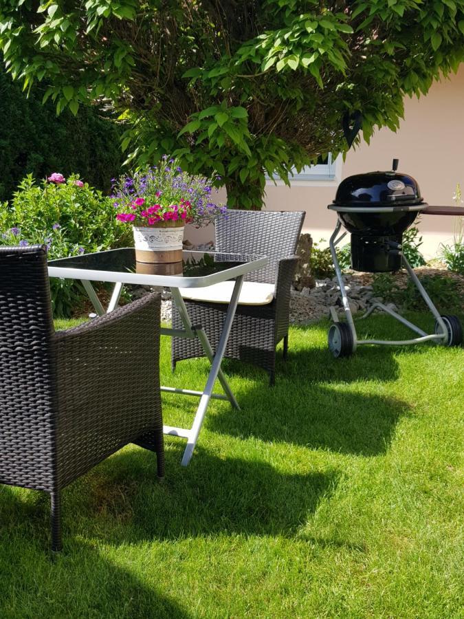 Ferienwohnung Toni Mit Balkon Und Garten Pemfling Exteriér fotografie