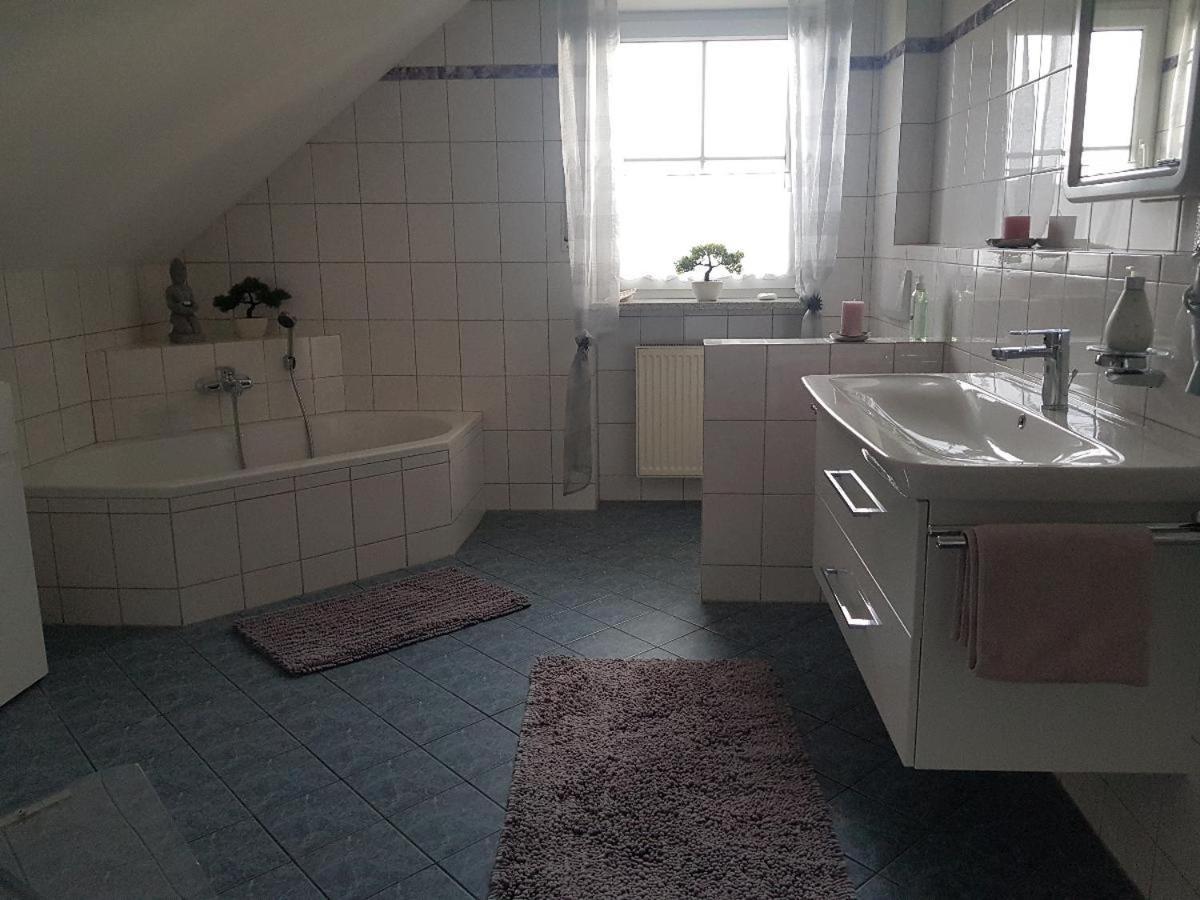Ferienwohnung Toni Mit Balkon Und Garten Pemfling Exteriér fotografie